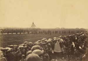 Das Gewehr vor der Ankunft der Königin ausprobieren von Roger Fenton