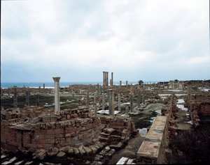 Archäologische Stätte und römisches Theater, 2.-3. Jahrhundert von Roman