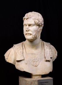 Büste des Kaisers Hadrian (76-138), gefunden auf Kreta