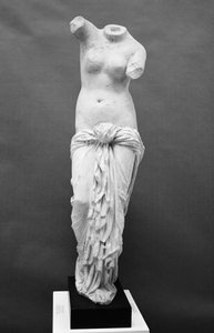 Figur der Aphrodite (Marmor)