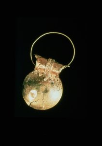 Goldene Bulla aus dem Haus des Menander, Pompeji, 79 n. Chr. von Roman