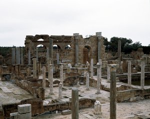 Öffentliches Bad, erbaut unter Kaiser Hadrian, 2. Jahrhundert von Roman