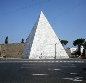 Pyramide des Cestius, Rom von Roman