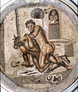 Römische Kunst: Theseus kämpft gegen den Minotaurus. Mosaik aus Pompeji. 1. bis 3. Jahrhundert n. Chr. Neapel, Museo Archeologico Nazionale