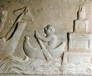 Römische Kunst: Ein Seemann steuert ein Schiff im Hafen von Ostia, der Leuchtturm der Stadt ist sichtbar. Detail eines Reliefs aus dem 1. Jahrhundert n. Chr.