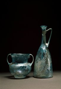 Römische Kunst: Glasflaschen. 1. und 2. Jahrhundert n. Chr. Museo Nacional de Arte Romano Madrid