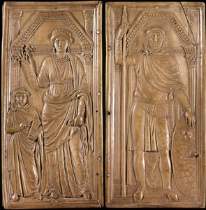 Stilicho, General und Politiker des antiken Roms barbarischer Herkunft. „Diptychon von Stilicho“: Stilicho mit seiner Frau Serena und seinem Sohn Eucherio. Elfenbein um 400