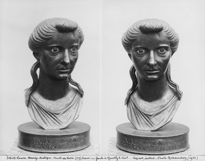 Zwei Ansichten einer Büste von Livia (58 v. Chr.-29 n. Chr.)