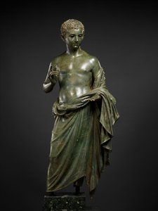 Bronzestatue eines aristokratischen Jungen, 27 v. Chr.-14 n. Chr. (Bronze)