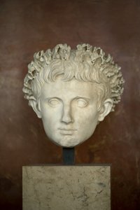 Kopf des Kaisers Augustus (63 v. Chr. - 14 n. Chr.) Marmor von Roman Roman