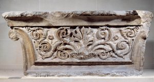 Pilasterkapitell. Architektur des Römischen Reiches. Paris, Louvre