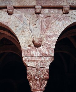 Detail der Symbole der Evangelisten Johannes und Markus, geschnitzt auf der Tribüne des Priorats