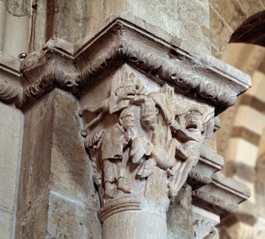 Die Vision des hl. Antonius von Padua (geschnitztes Kapitell)