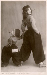 Gertie Millar, britische Schauspielerin und Sängerin, ca. 1906 von Rotary Photo