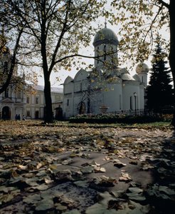 Die Dreifaltigkeitskathedrale St. Sergius, gegründet ca. 1340 von St. Sergius von Radonesh