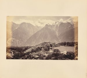 Chini und seine Berge von Samuel Bourne