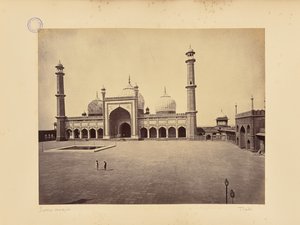 Delhi; die Jumma Masjid, die Moschee und der Innenhof von Samuel Bourne