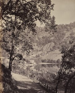 Hyree Lake. Bergstation im Himalaya. Blick auf den Taj Lake mit den Assembly Rooms, Lhutse von Samuel Bourne