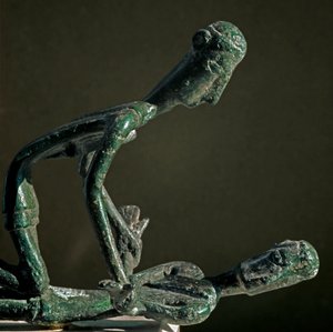 Nuragische Kultur (Nuraghi) Sardinien: Skulpturengruppe aus Bronze-Ringern. Vom Monte Arcosu. 8.-7. Jahrhundert v. Chr. Cagliari, Museo Nazionale Archeologico, Sardinien, Italien
