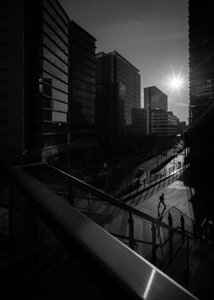 Städtischer Sonnenstrahl-Spaziergang