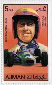 VAE-Briefmarke, die den australischen Rennfahrer Jack Brabham (geb. 1926) darstellt von School Arabic