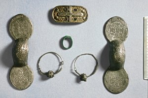 Schmuck aus Camon, Amiens, Somme, Karolingisch, 7.-10. Jahrhundert