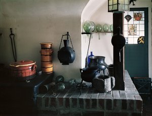 Rekonstruktion einer Apotheke mit Möbeln und Objekten aus dem 12.-18. Jahrhundert, Detail des Labors von School German