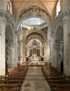 Innenansicht der Basilika Santa Maria del Popolo, 15. bis 17. Jahrhundert, Rom, Italien