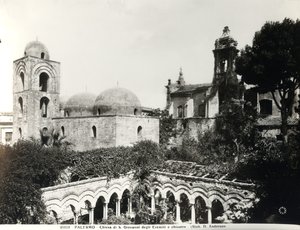 Ansicht des Ostendes der Kirche, erbaut 1132-48 von König Roger II. (gest. 1154) von Sizilien und dem Kreuzgang aus dem 13. Jahrhundert