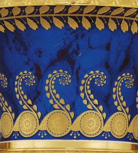 Detail eines zweihandigen Porzellan- und Blattgold-Vase, hergestellt von der Kaiserlichen Porzellanmanufaktur im Jahr 1833