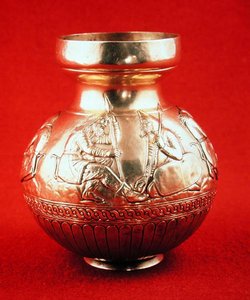 Krug mit Szenen aus dem skythischen Leben, aus Kul Oba auf der Krim, Ukraine von Scythian