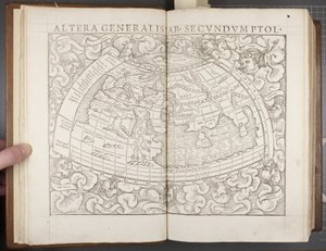 Globus, aus Cosmographia, 1544 von Sebastian Munster