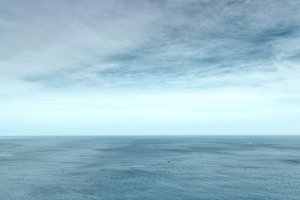 Ruhiger Ozeanhorizont von Shijimi