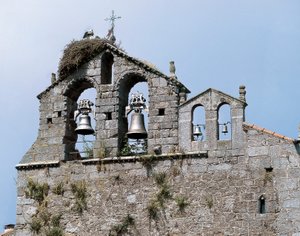 Glockenturm der Kirche Mariä Himmelfahrt von Spanish School