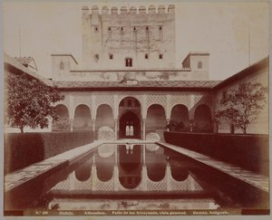 Patio de los Arrayanes, Alhambra, ca. 1875-80 von Spanish School