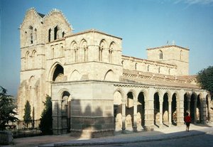 Die Kirche San Vicente, gegründet 1307 von Spanish School