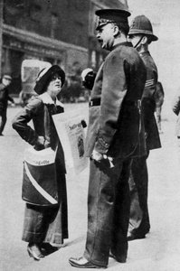 Eine Suffragette konfrontiert zwei Polizisten, 1913, 1937