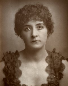 Julia Gwynne, britische Opernsängerin und Schauspielerin, 1884