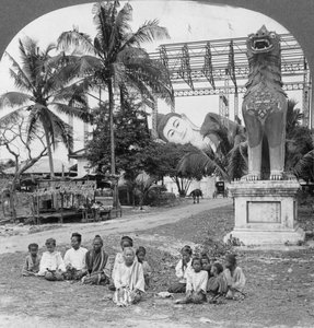 Riesige liegende Buddha-Figur, Pegu, Burma, 1908 von Stereo Travel Co