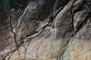 Erdige Felsenformation