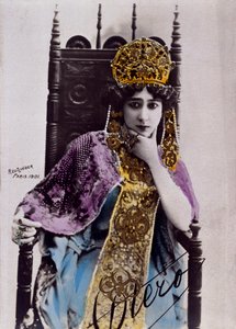 Porträt von Caroline (La Belle) Otero (1868-1965), Postkarte mit Autogramm