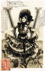 Mariette Sully, belgische Sopranistin aus der Belle Époque - Theater: Bouffes Parisiennes, Menus Plaisirs, Gaîté, Paris - Alphabet auf Postkarte von Studio Reutlinger