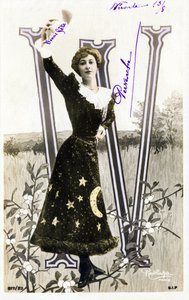 W: Liane De Pougy, Tänzerin und Kurtisane aus der Belle Époque - Alphabet in Postkarte von Studio Reutlinger