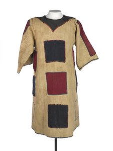 Eine von zwei Derwisch-Jibbahs, getragen von Wad El Nejumi und seinem Sohn, ca. 1887 (Textil) von Sudanese School