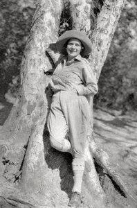 Stella Court Treatt, britische Abenteurerin, Autorin und Filmemacherin, Maereres, Tanganjika, 1925-1927 von Thomas A. Glover