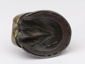 Huf-Tintenfass des Pferdes von Captain William Tyrwhitt Drake, Royal Horse Guards, ca. 1829 von Thomas Lee