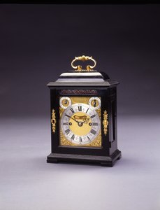 William und Mary Miniatur-Schlaguhr, Nr. 226, ca. 1690-95 (Ebenholz & Metall)