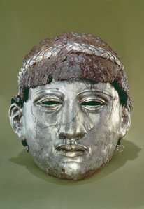 Helm in zwei Teilen