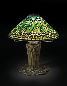 Pfeilspitzen-Tischlampe, ca. 1910