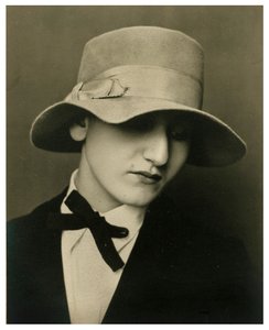 Porträt von Anita Brenner, ca. 1925